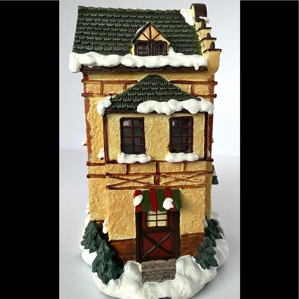 HAWTHORNE VILLAGE  “RARE”- SEASONS IN BLOOM FLORIST SHOPPE - Picture 5 of 9